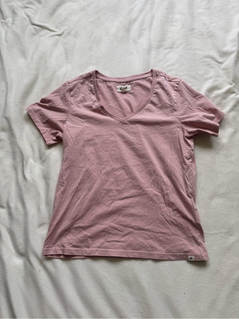 Pact 100% organic cotton v neck tee shirt